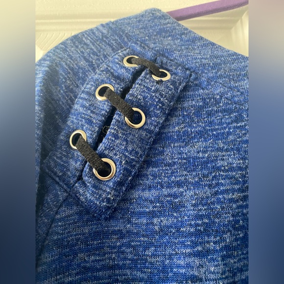 Women’s blue sweater - Picture 2 of 6